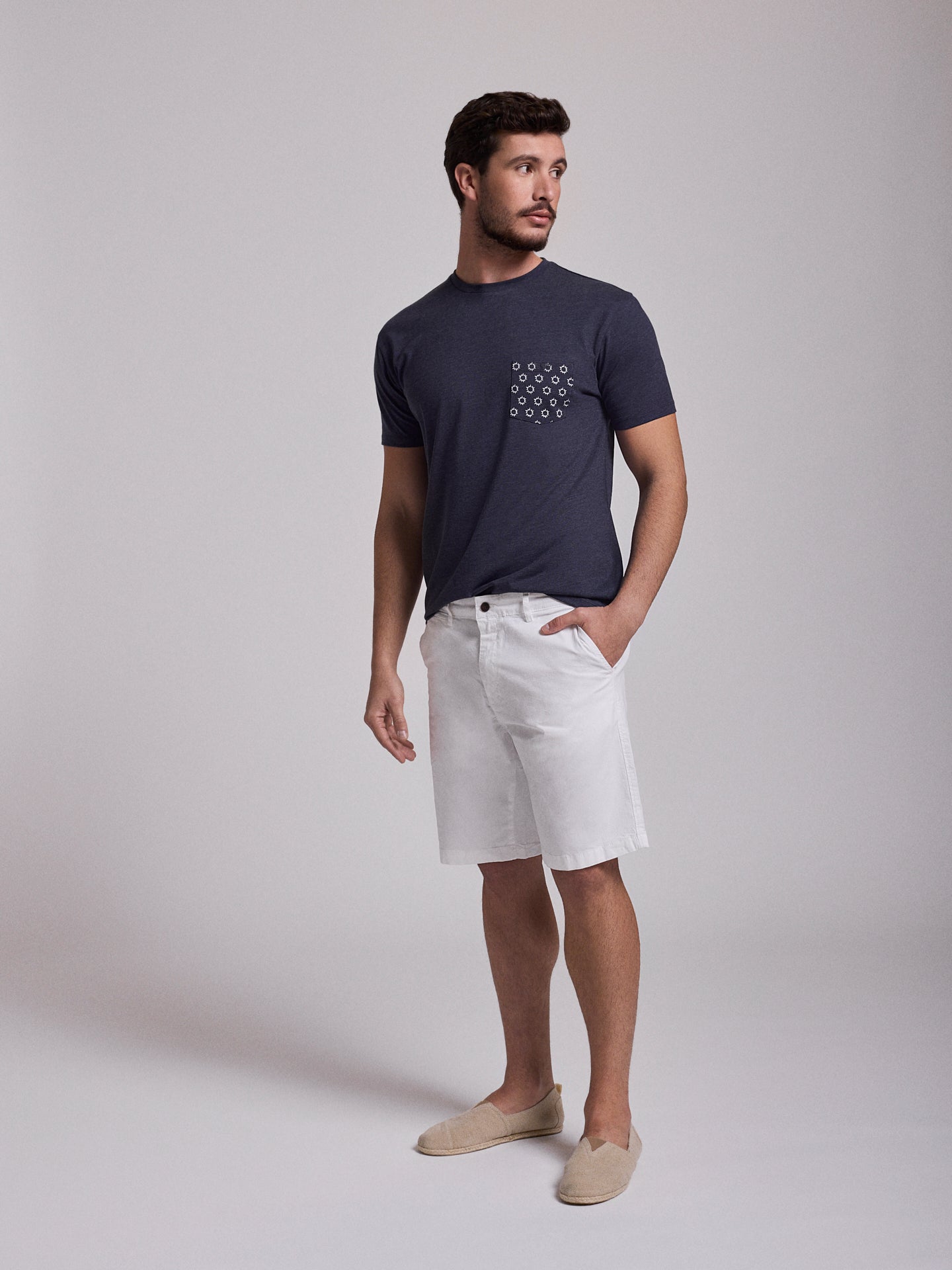 WHITE COTTON BERMUDA REGULAR FIT MR. BLUE