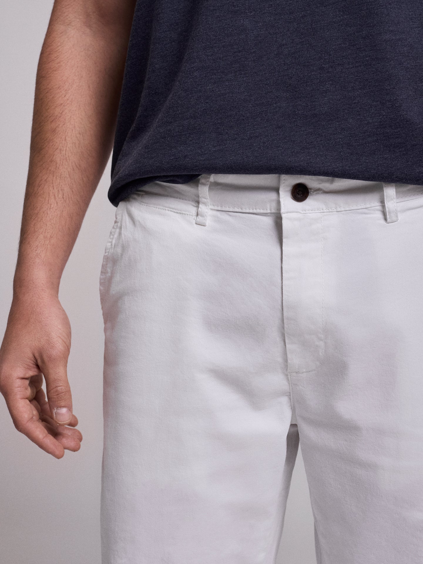 WHITE COTTON BERMUDA REGULAR FIT MR. BLUE