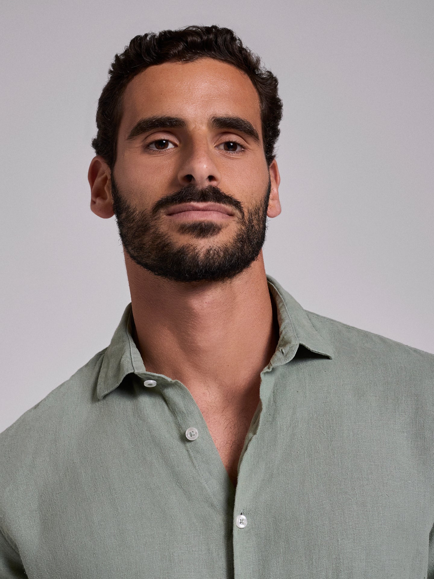 CAMISA LINO VERDE MANGA LARGA SASTRERÍA MARK BELLUCCI