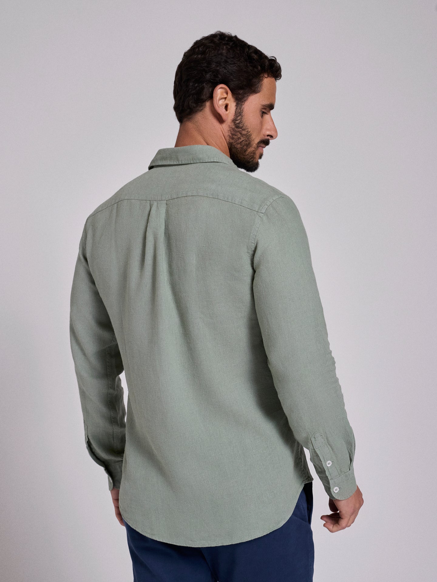 CAMISA LINO VERDE MANGA LARGA SASTRERÍA MARK BELLUCCI