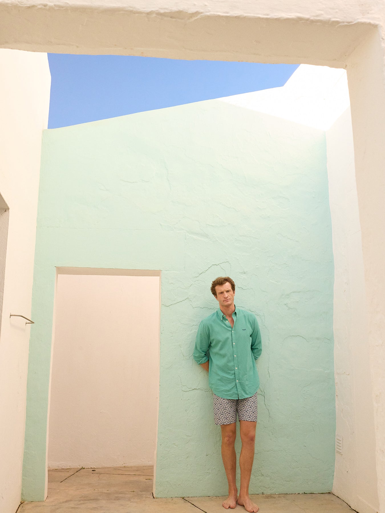 Camisa de corte estándar de lino verde de Mr. Blue
