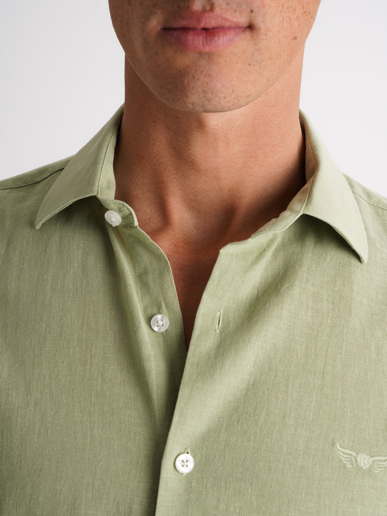 Camisa de corte slim de lino verde de Mr. Blue