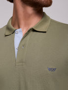 POLO VERDE MANGA CORTA REGULAR FIT MR. AZUL