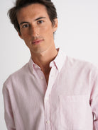Camisa de corte estándar de lino rosa de Mr. Blue