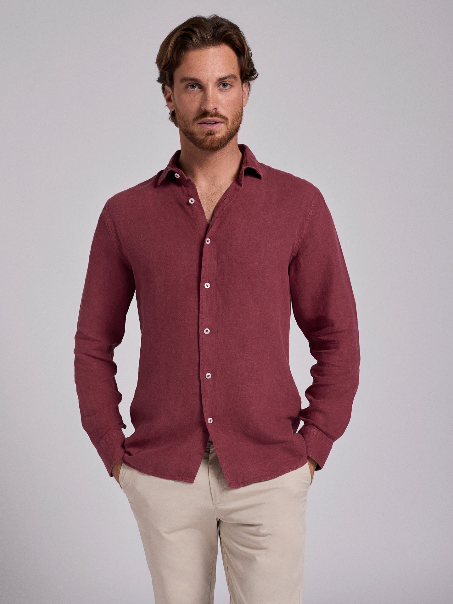 CAMISA LINO BURDEOS MANGA LARGA SASTRERÍA MARK BELLUCCI