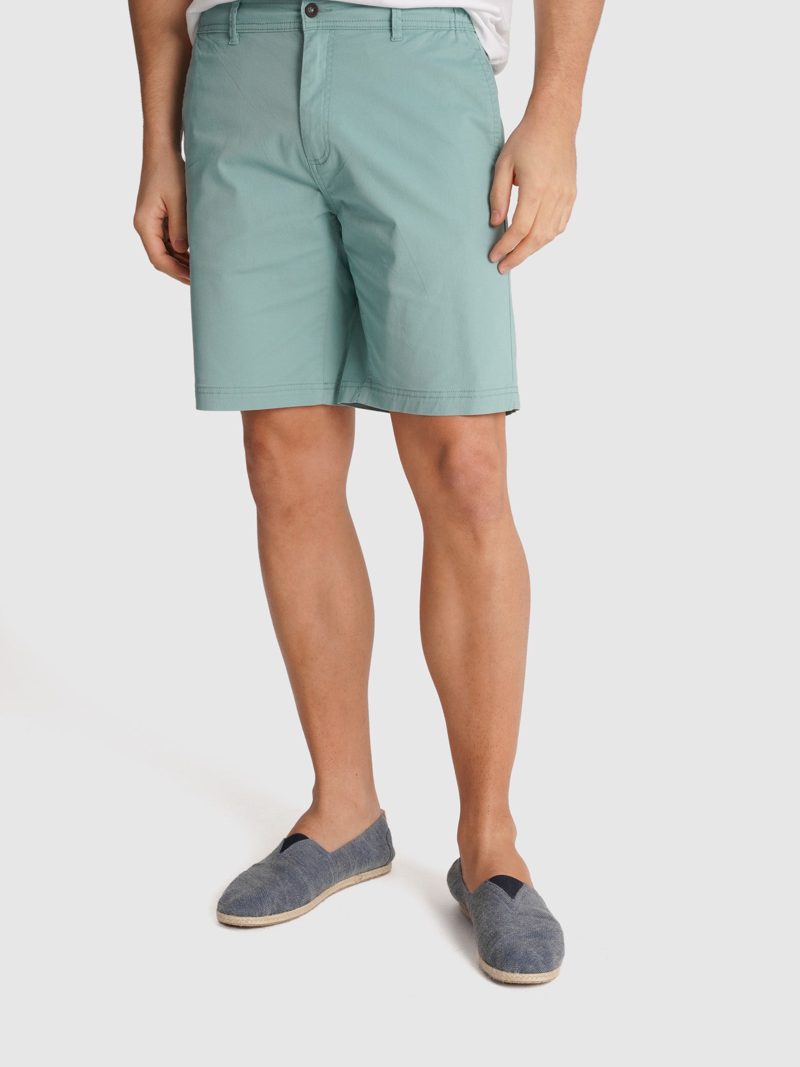 BERMUDA DE SARGA VERDE REGULAR FIT MR. AZUL