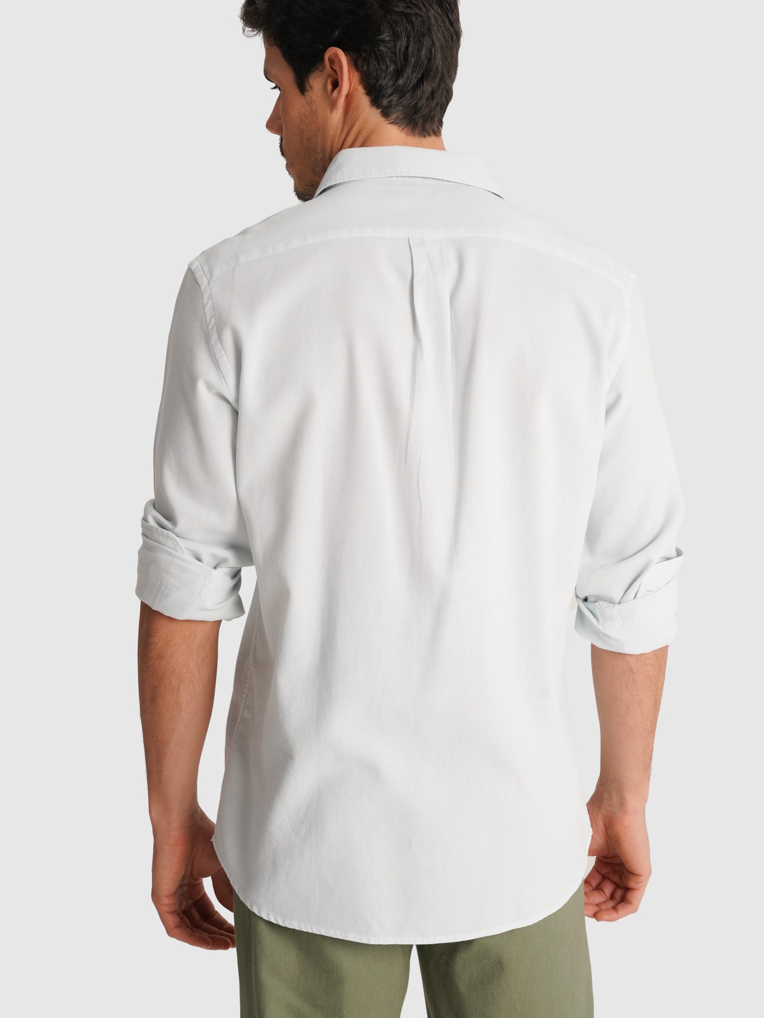 DOBBY BLUE LONG SLEEVE TAILORED FIT MR SHIRT. BLUE