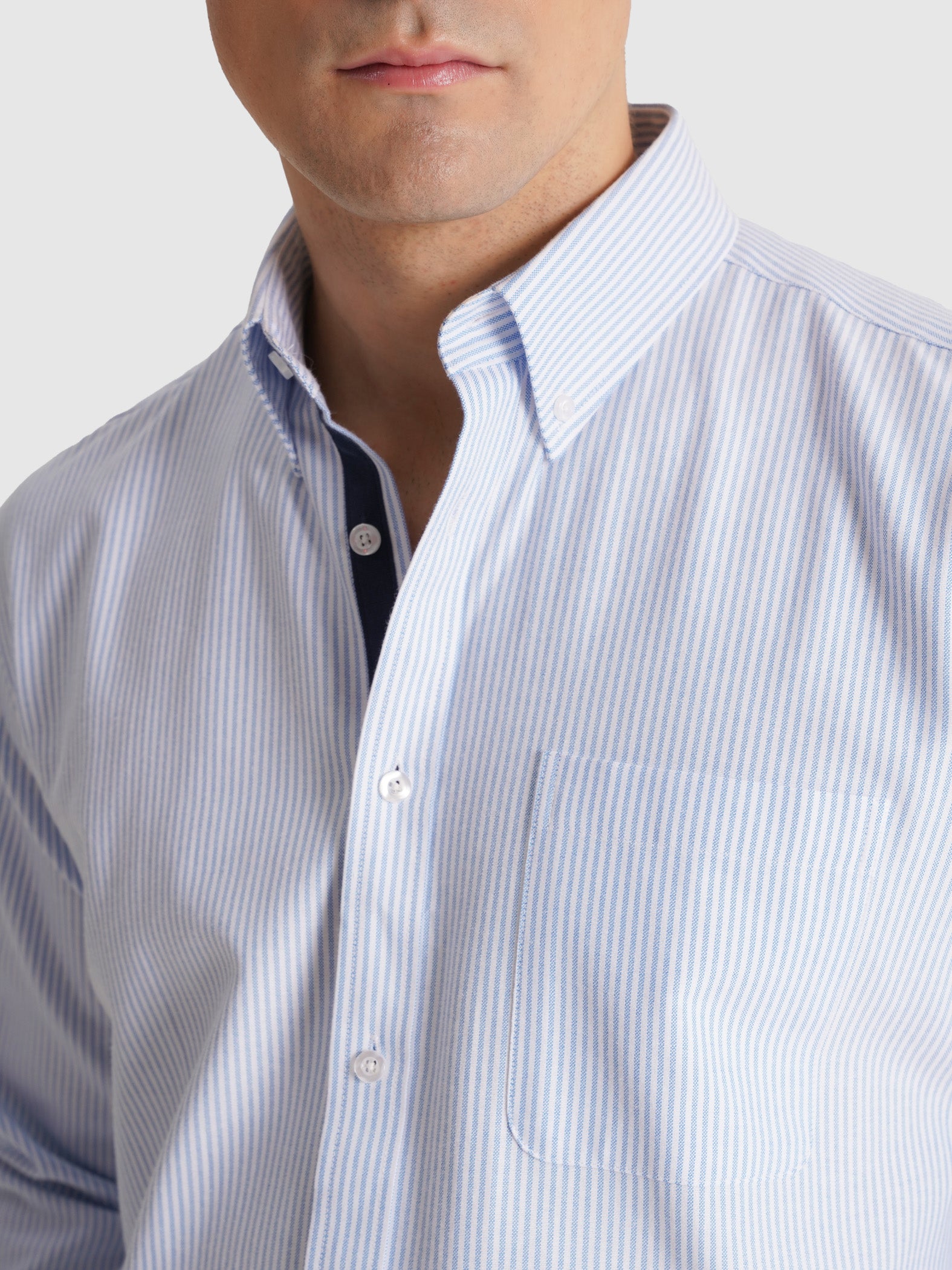 CAMISA MR AZUL MANGA LARGA REGULAR FIT. AZUL