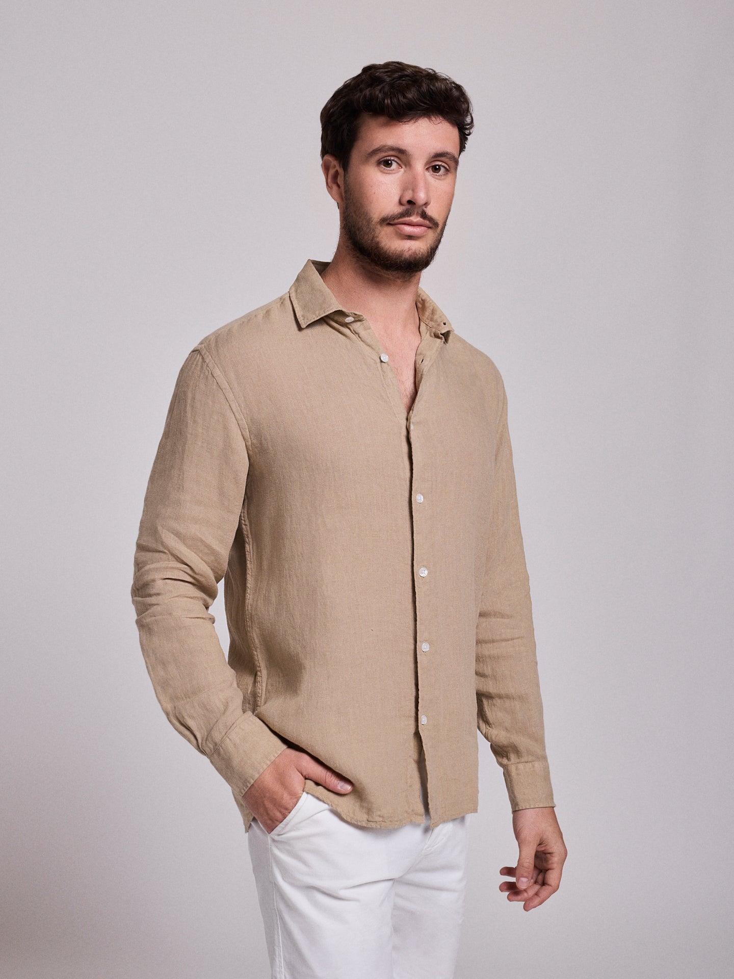 CAMISA LINO CAMEL MANGA LARGA SASTRERÍA MARK BELLUCCI