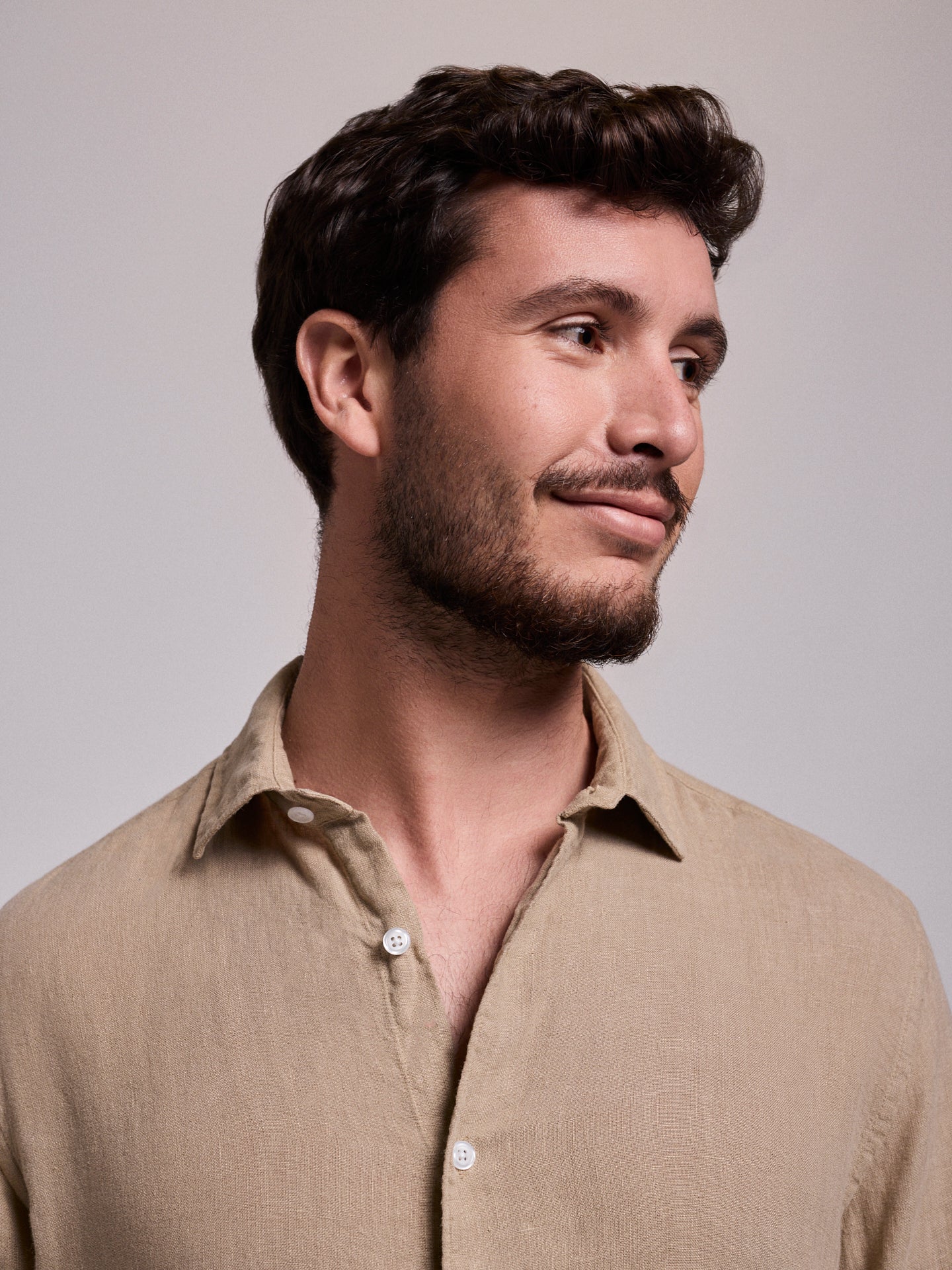 CAMISA LINO CAMEL MANGA LARGA SASTRERÍA MARK BELLUCCI