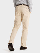 PANTALÓN ESTRUCTURA BEIGE REGULAR FIT MR. AZUL