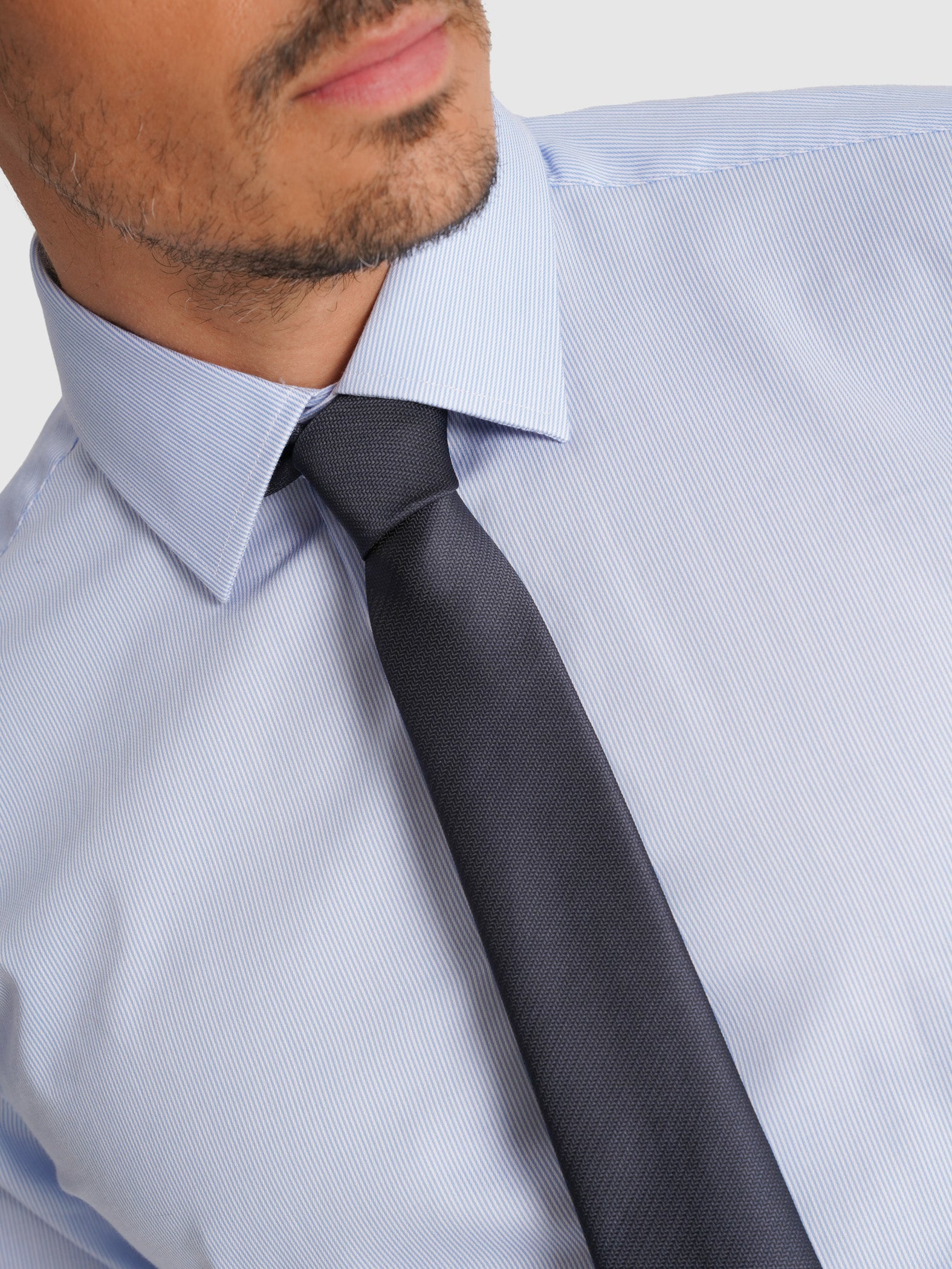 BLUE TIE MR. BLUE