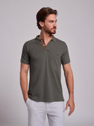 POLO PIQUET REGULAR FIT VERDE LISO MR. BLUE