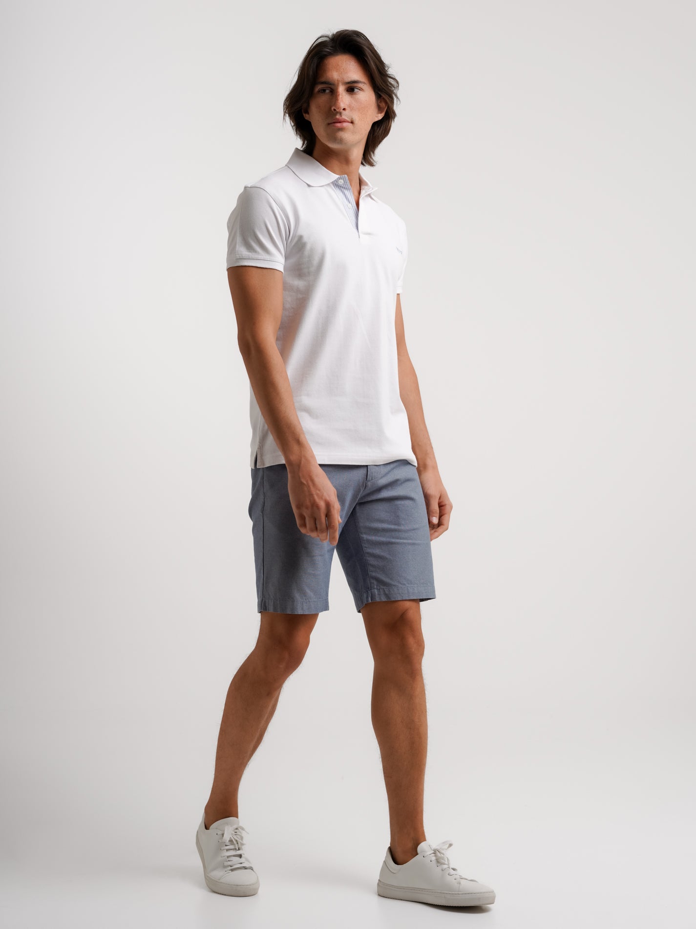 Polo de piquet blanco de corte estándar de Mr. Blue