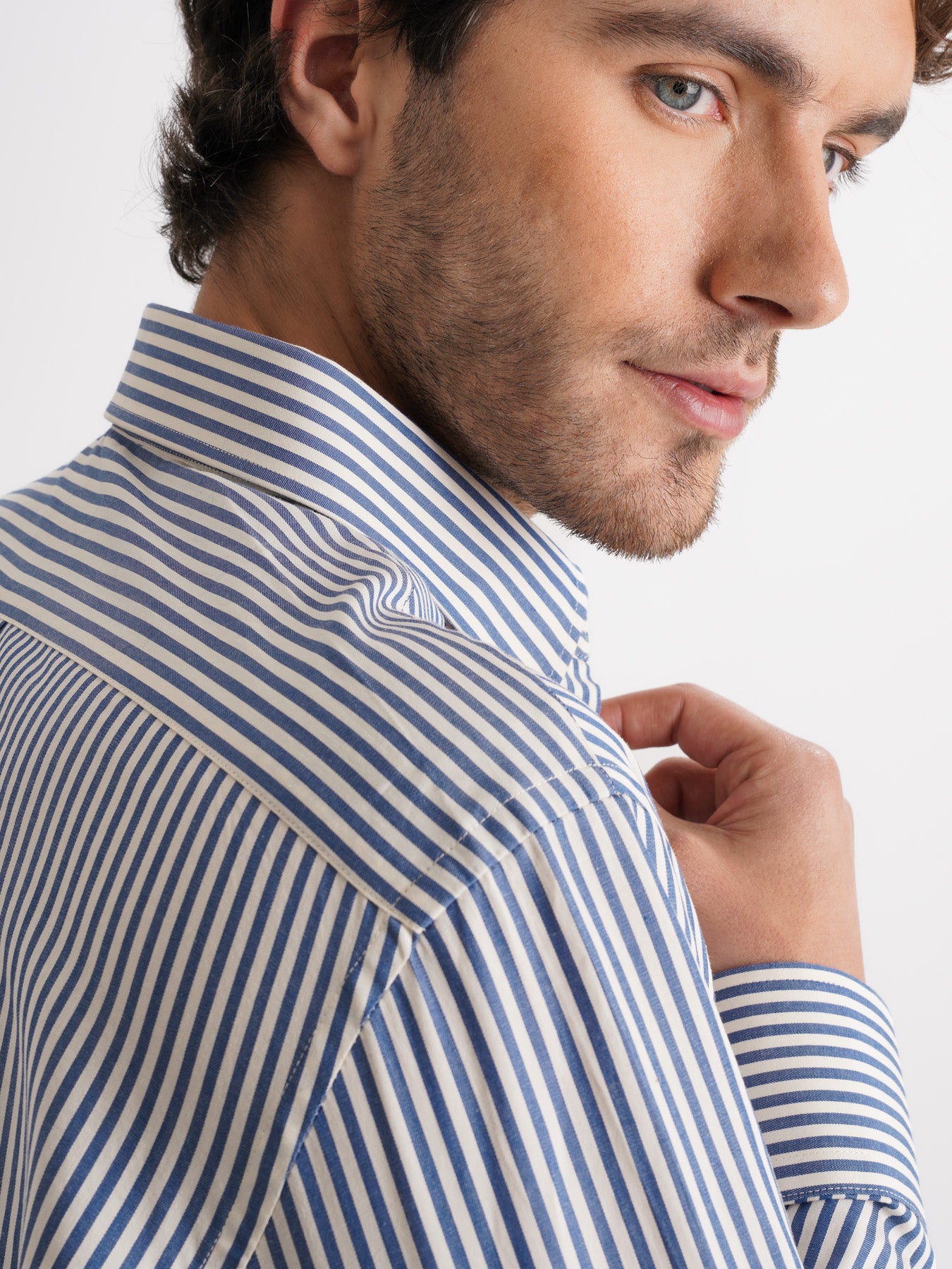 Camisa de sarga de corte estándar de Mr. Blue