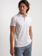 Polo de piquet blanco de corte estándar de Mr. Blue