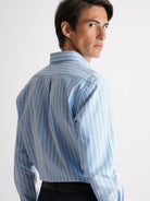Camisa azul Oxford de corte estándar de Mr. Blue