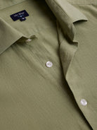 Camisa de corte slim de lino verde de Mr. Blue
