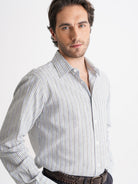 Camisa de corte estándar de lino verde de Mr. Blue